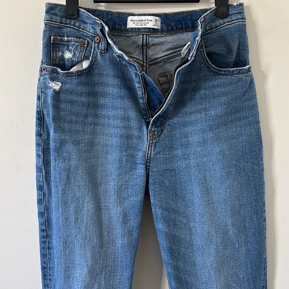 Abercrombie & Fitch The 90s Slim Straight Ultra High Rise Distressed Jean Sz 28 - Picture 4 of 10